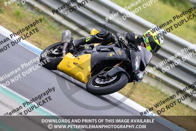 estoril;event digital images;motorbikes;no limits;peter wileman photography;portugal;trackday;trackday digital images